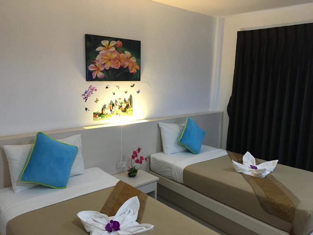 Phuket Phuthara Hostel מראה חיצוני תמונה