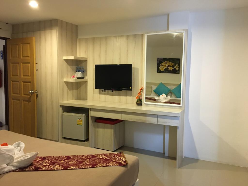 Phuket Phuthara Hostel מראה חיצוני תמונה