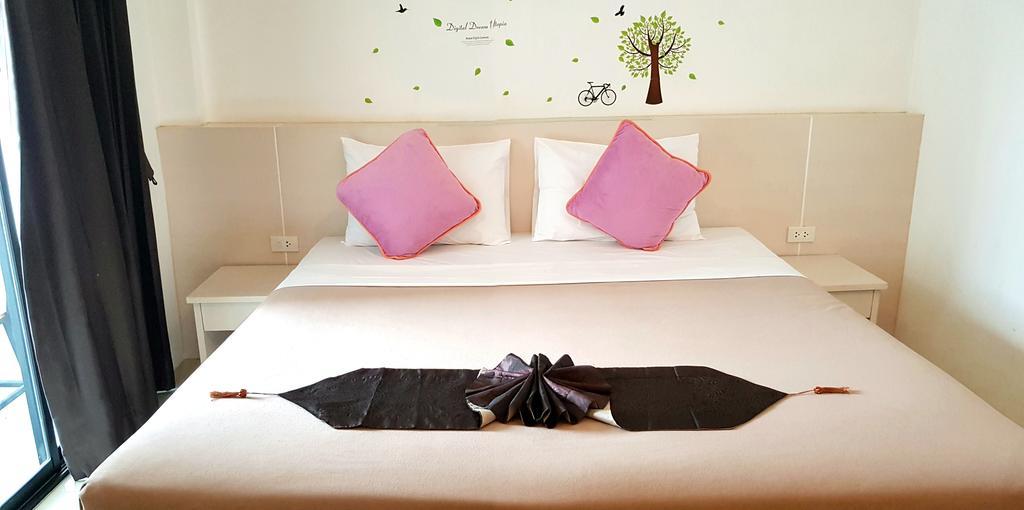 Phuket Phuthara Hostel מראה חיצוני תמונה