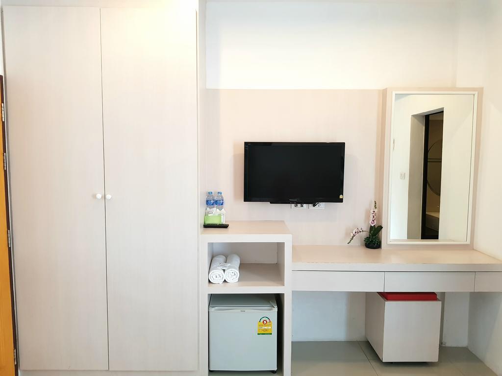 Phuket Phuthara Hostel מראה חיצוני תמונה