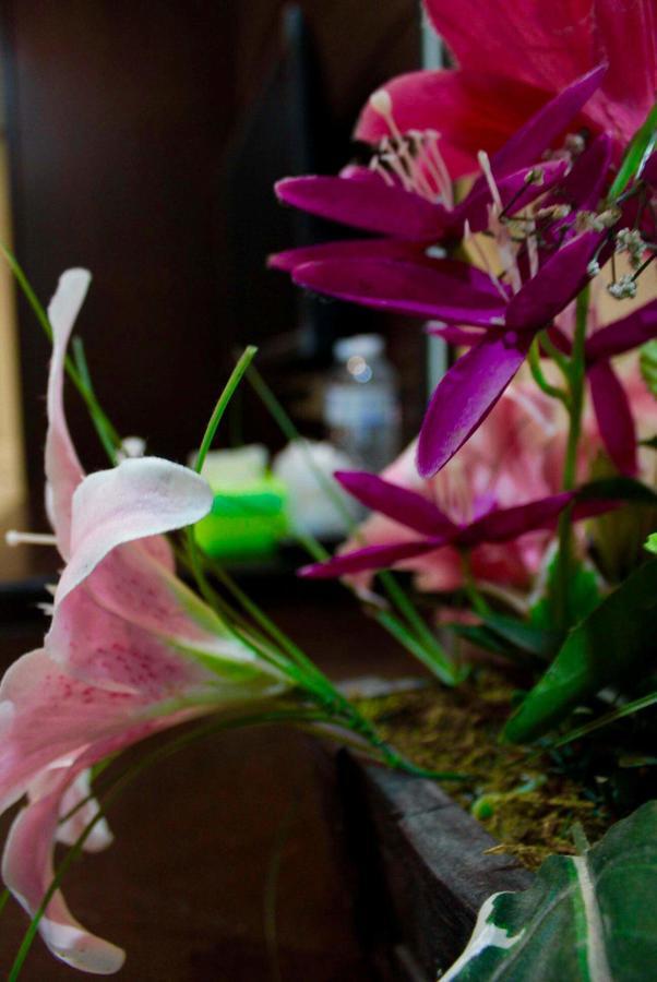 Phuket Phuthara Hostel מראה חיצוני תמונה