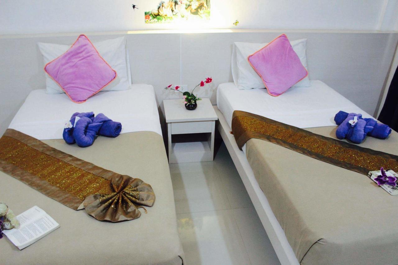 Phuket Phuthara Hostel מראה חיצוני תמונה
