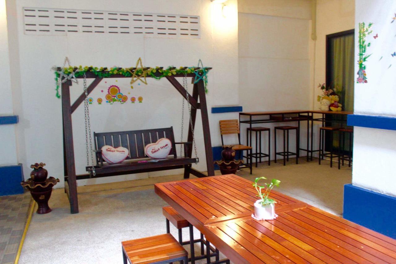 Phuket Phuthara Hostel מראה חיצוני תמונה