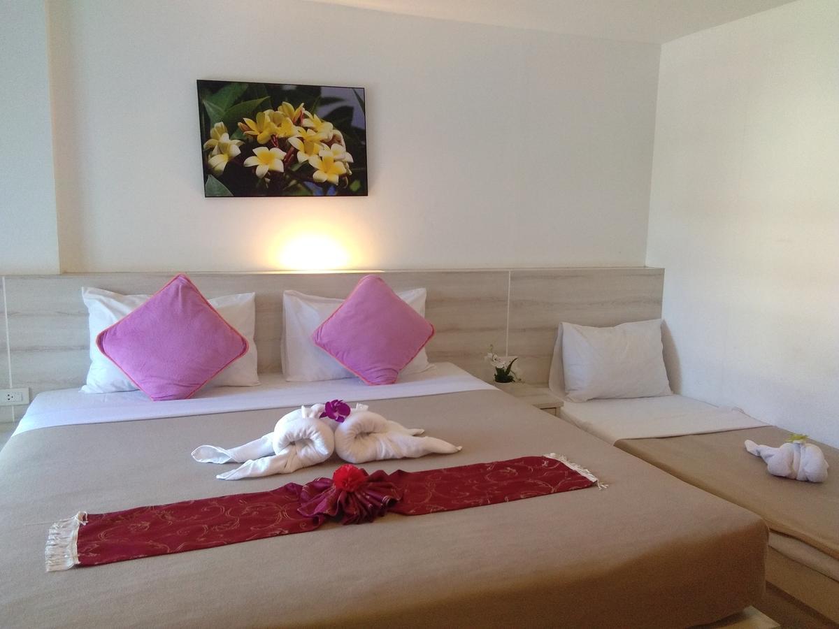 Phuket Phuthara Hostel מראה חיצוני תמונה